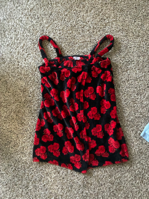 Rose Velvet Garment